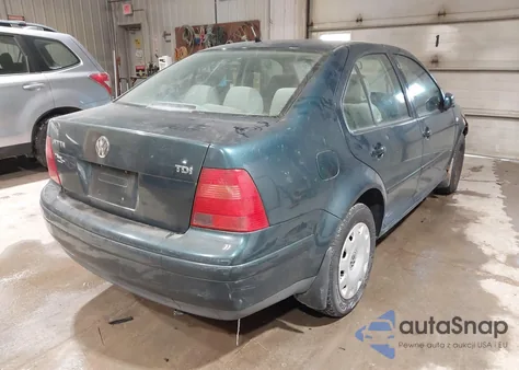 2001 Volkswagen Jetta из США, поврежденный, VIN 2VWSP69M51M178060
